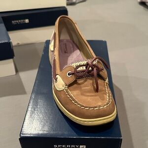 Sperry Women's Tan and Cream Loafers